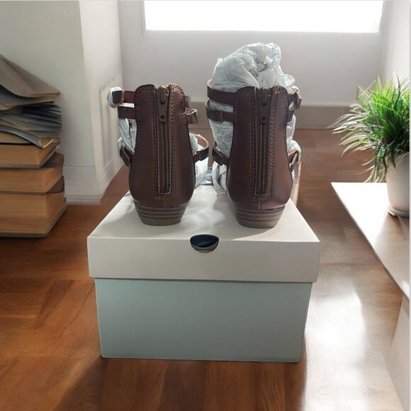 SO® Strappy Gladiator Women's Sandals, Size 6, New - Picture 4 of 10